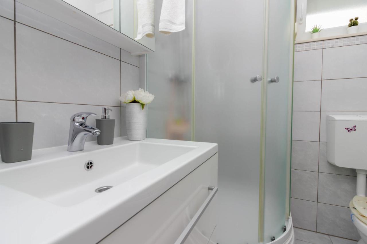 Апартаменты Apartman Tara Задар Экстерьер фото